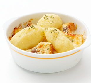 1月　ポテトとアンチョビが食欲をそそるスウェーデンの家庭料理。食パンを使ってパングラタンにアレンジ！マッシュポテトとアンチョビのパングラタン