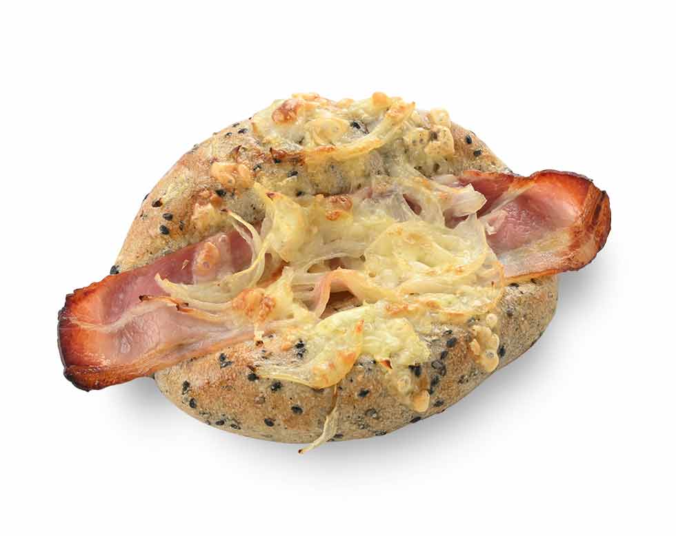〈みのりプラス〉カリカリベーコンとオニオンの黒ごまパン