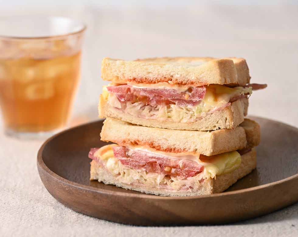 イギリスパンのなんちゃってパニーニサンド